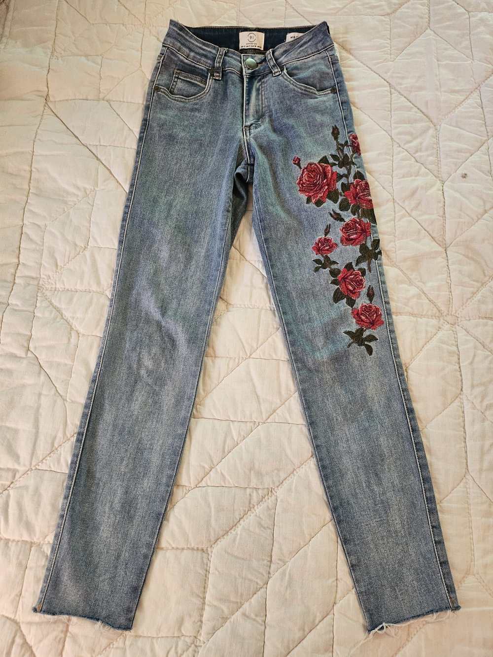Cotton On 91- Mid Grazer Skinny- Floral Embroidered Jeans- Size 2 - Picture 2 of 9